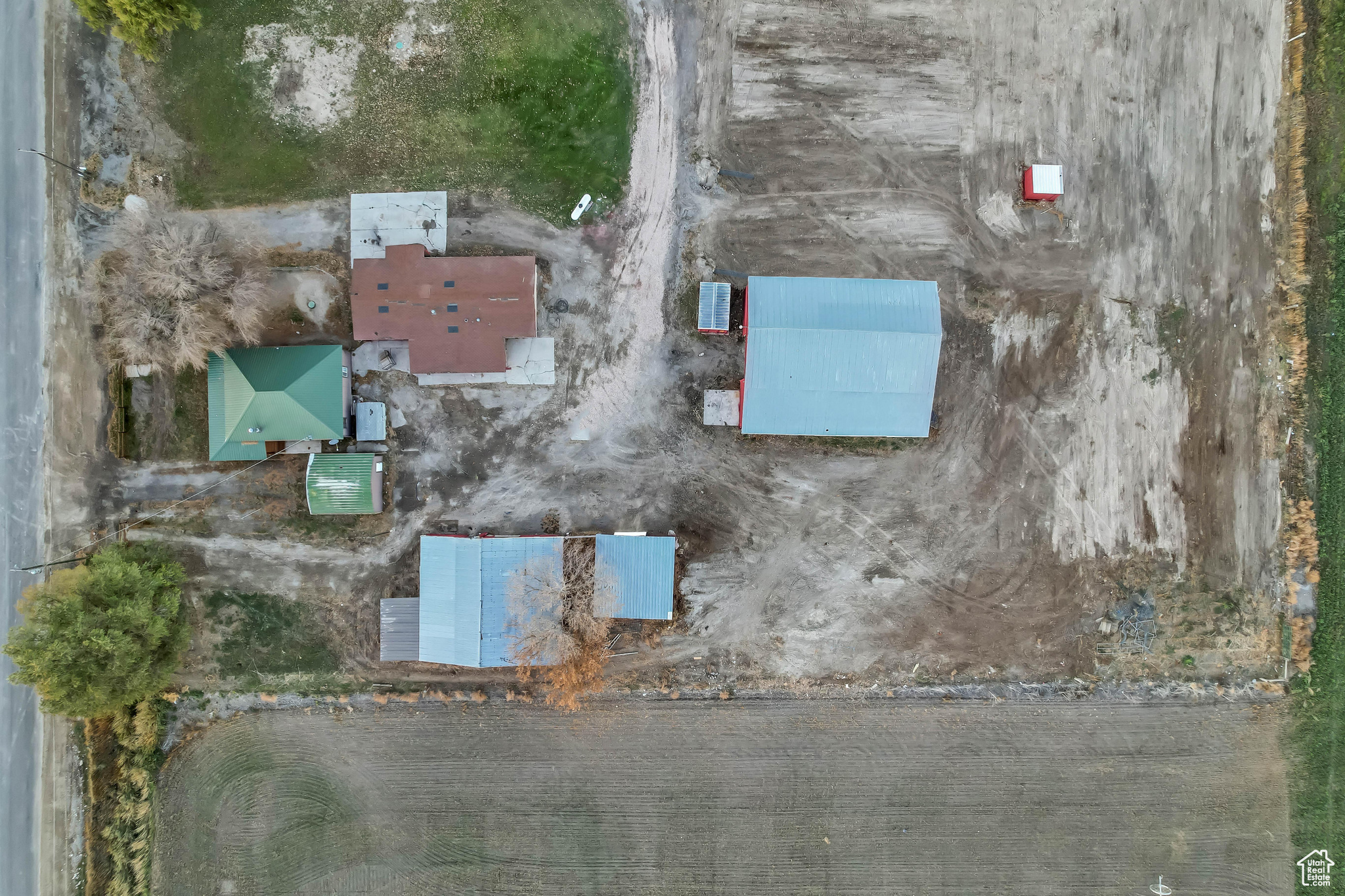 main property photo 9