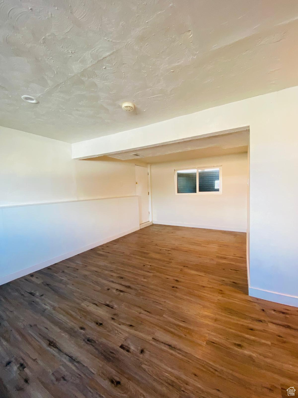 property viewer photo 10