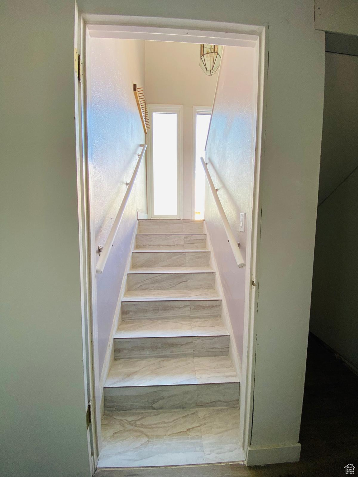 property viewer photo 13