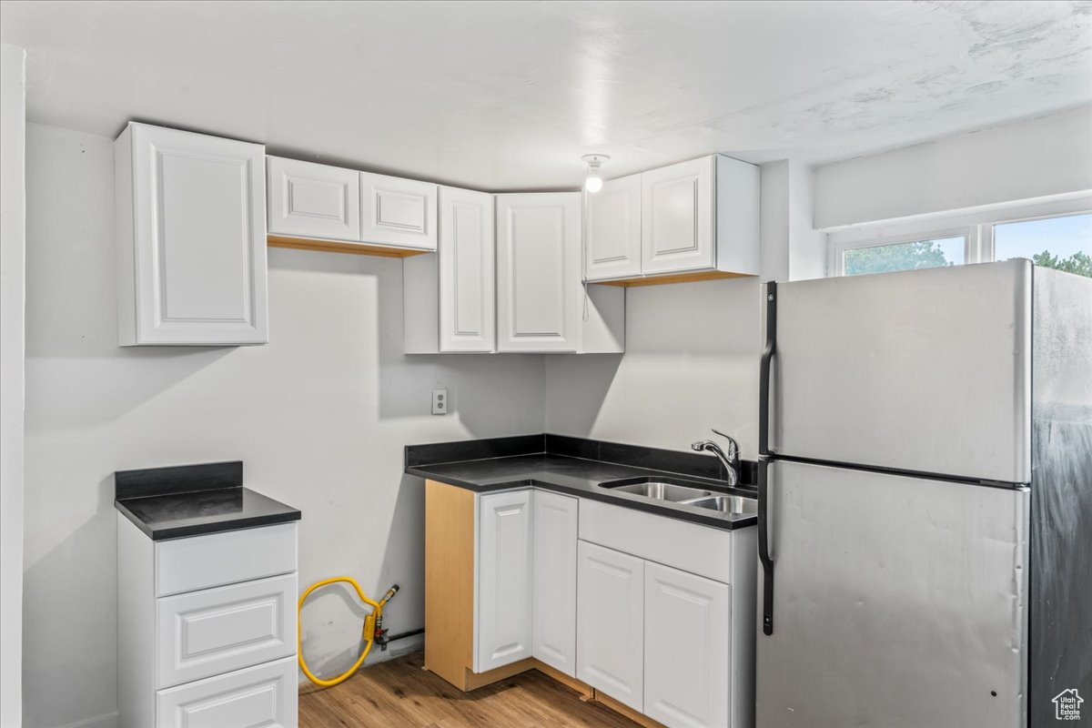 property viewer photo 18