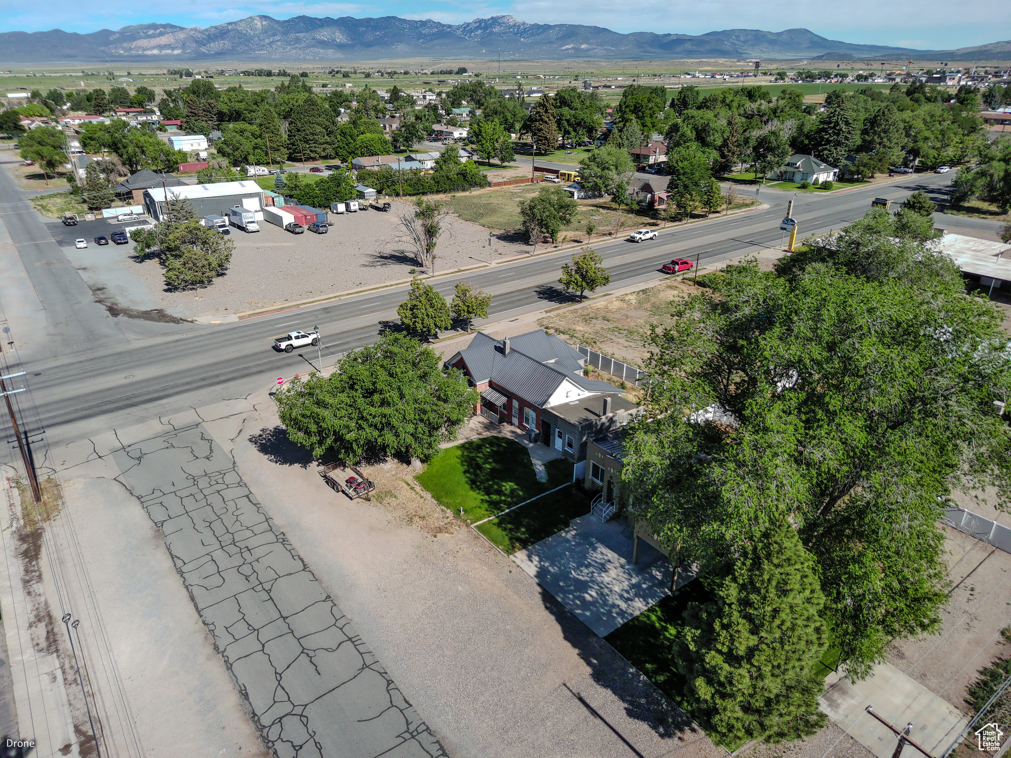 main property photo 27