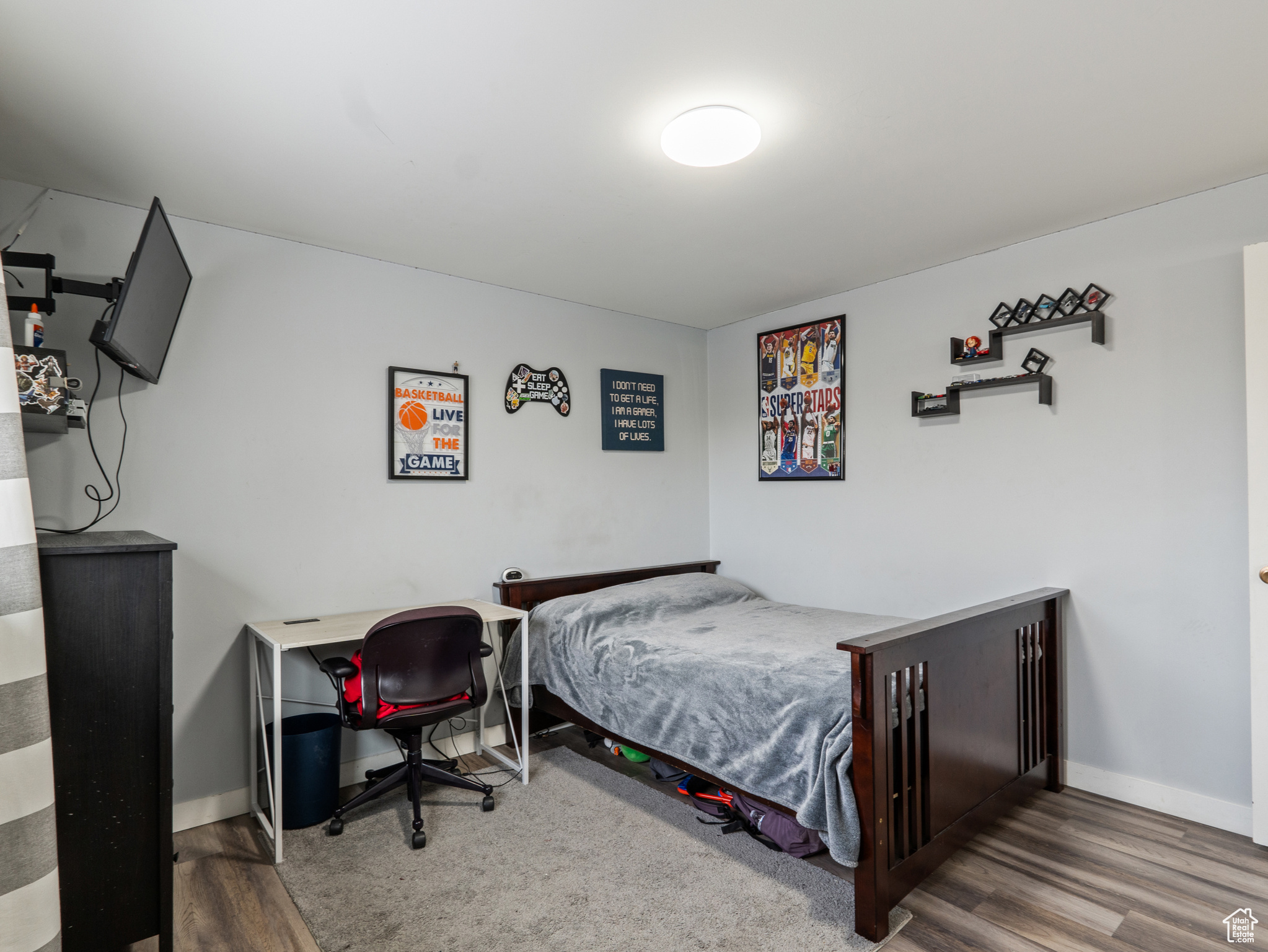 main property photo 17