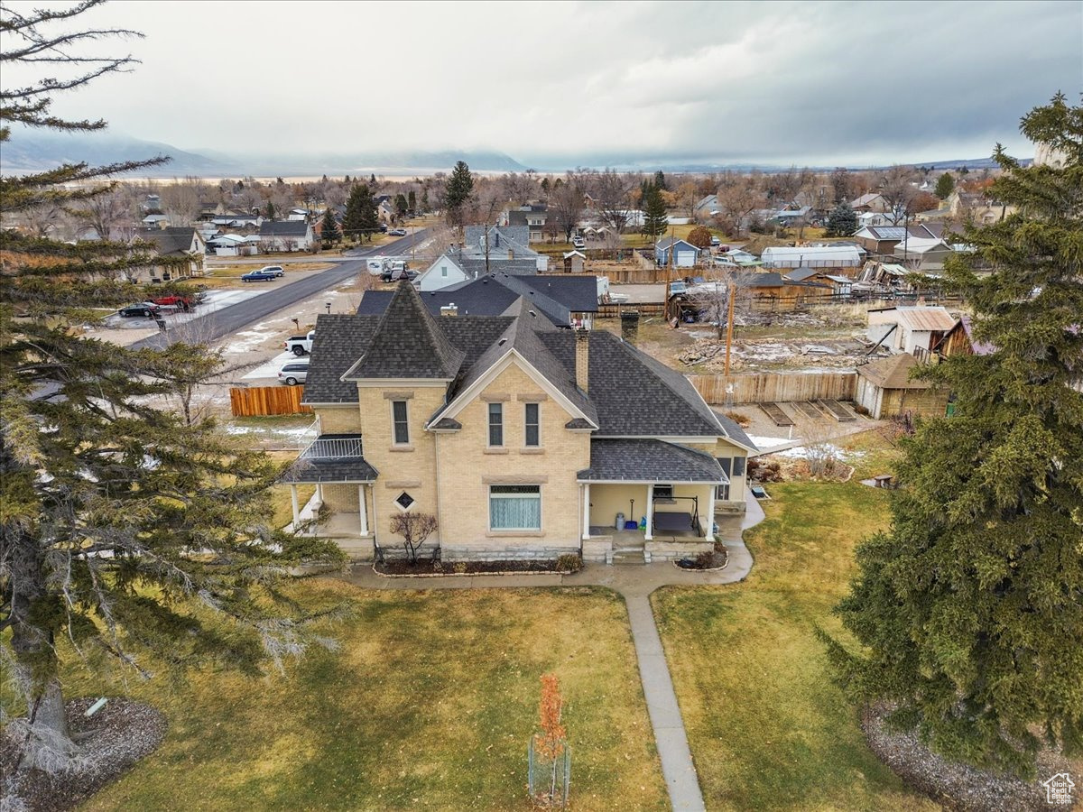 main property photo 40
