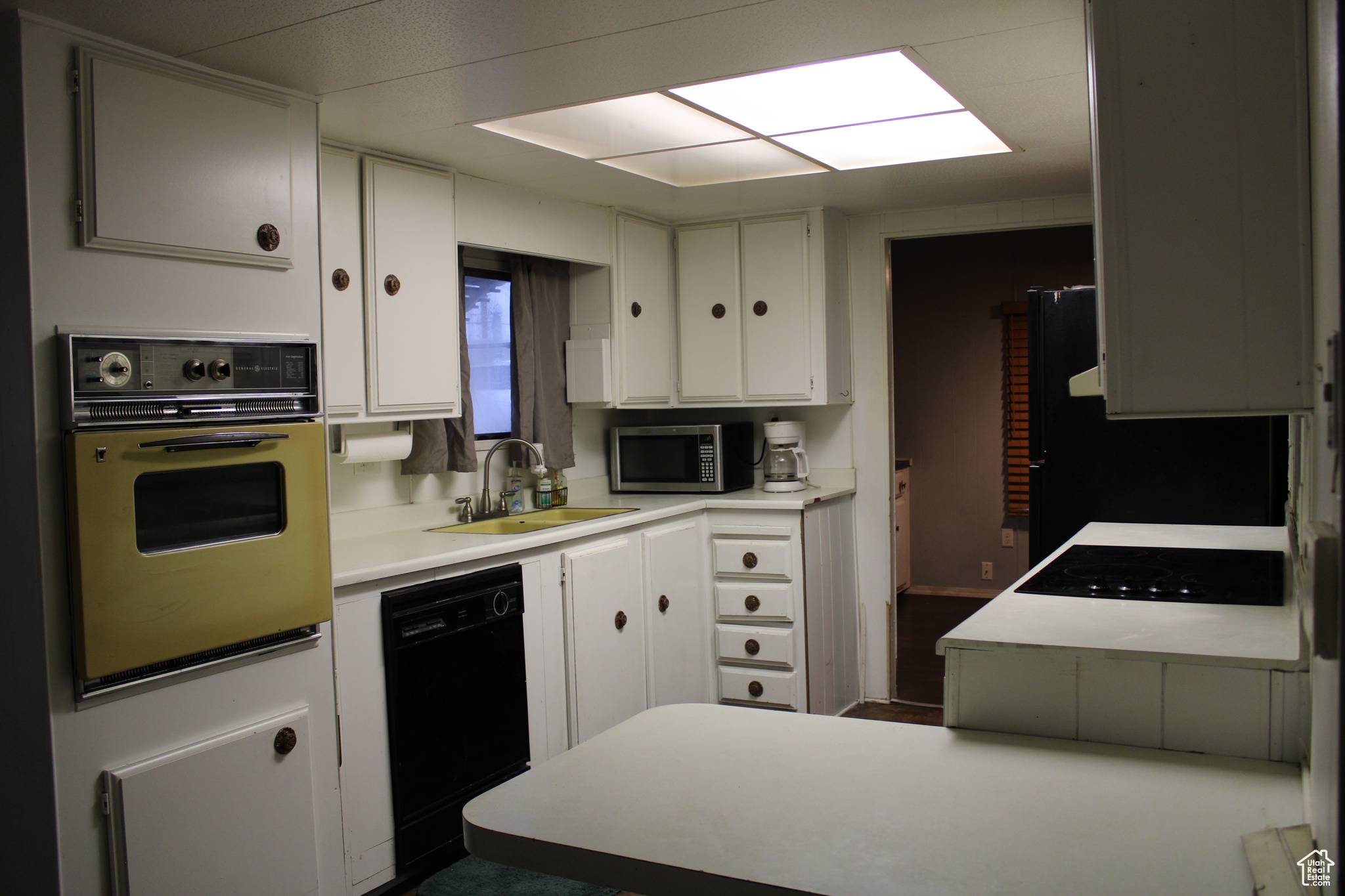 main property photo 12
