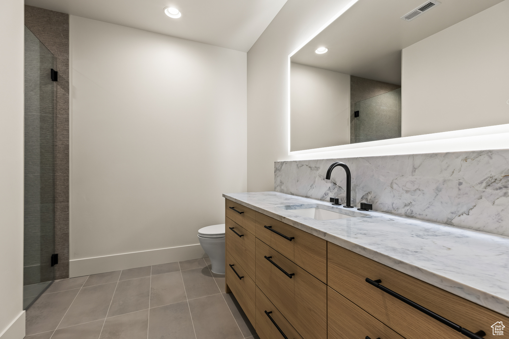 main property photo 65