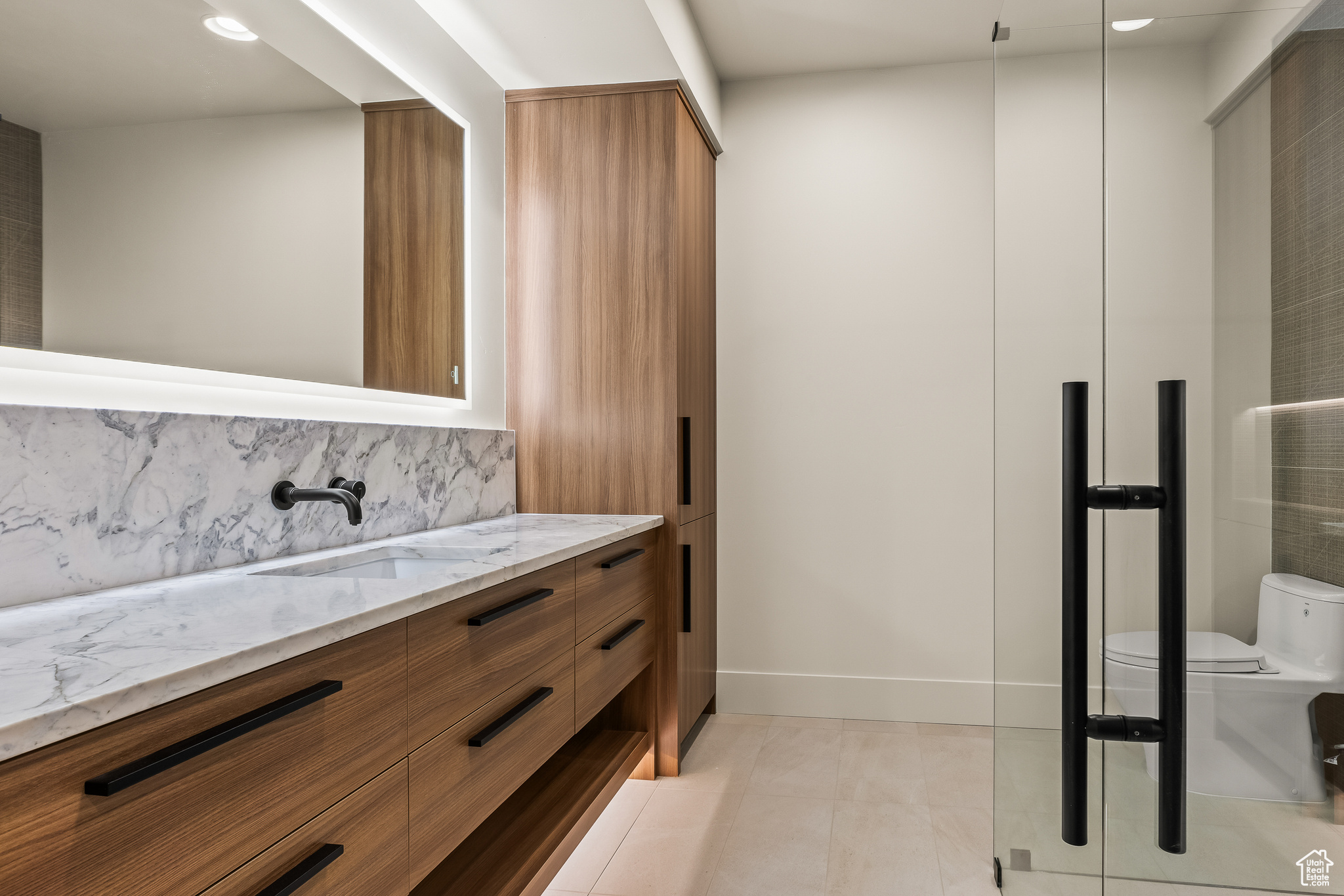 main property photo 70