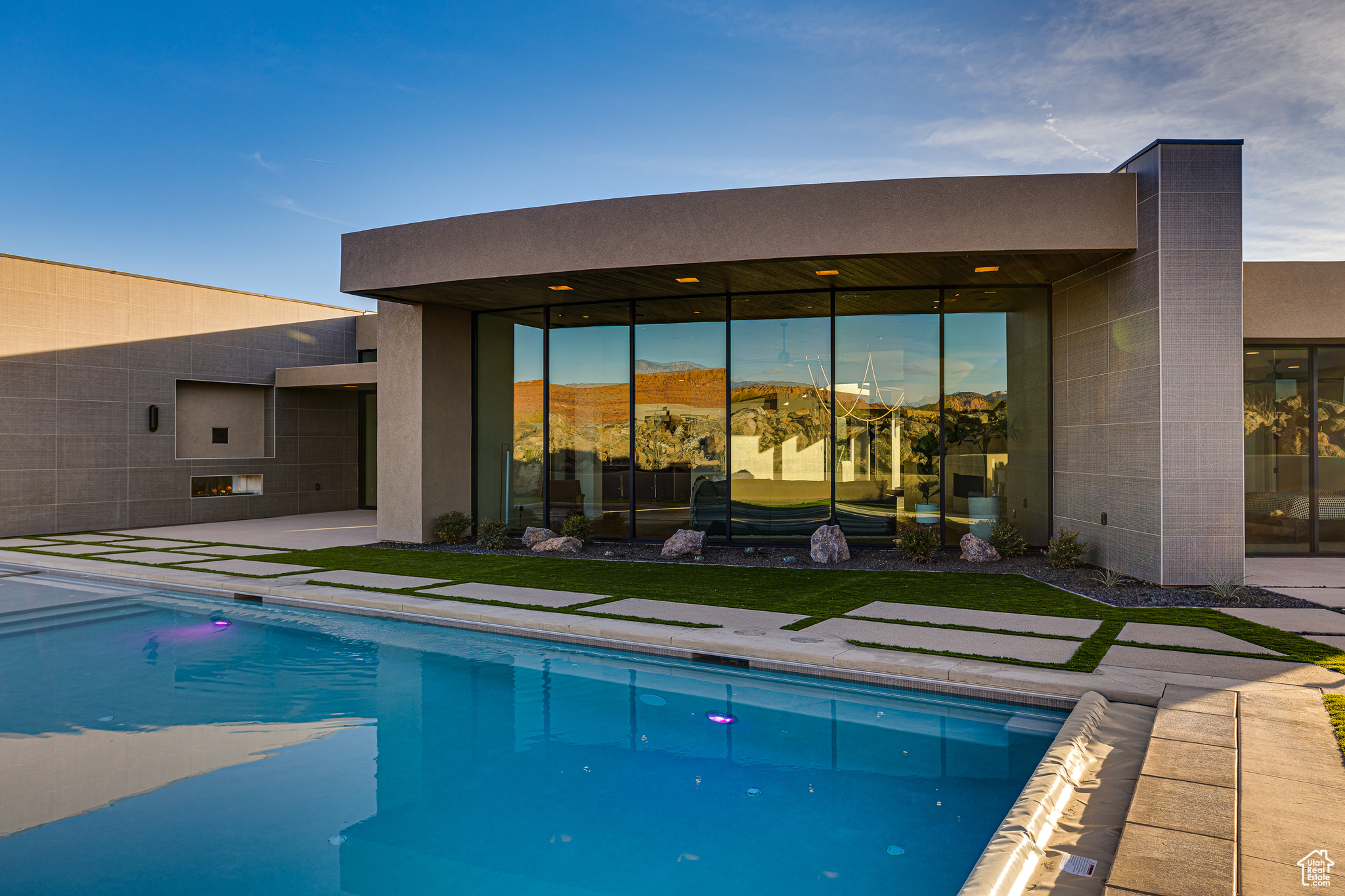 main property photo 75