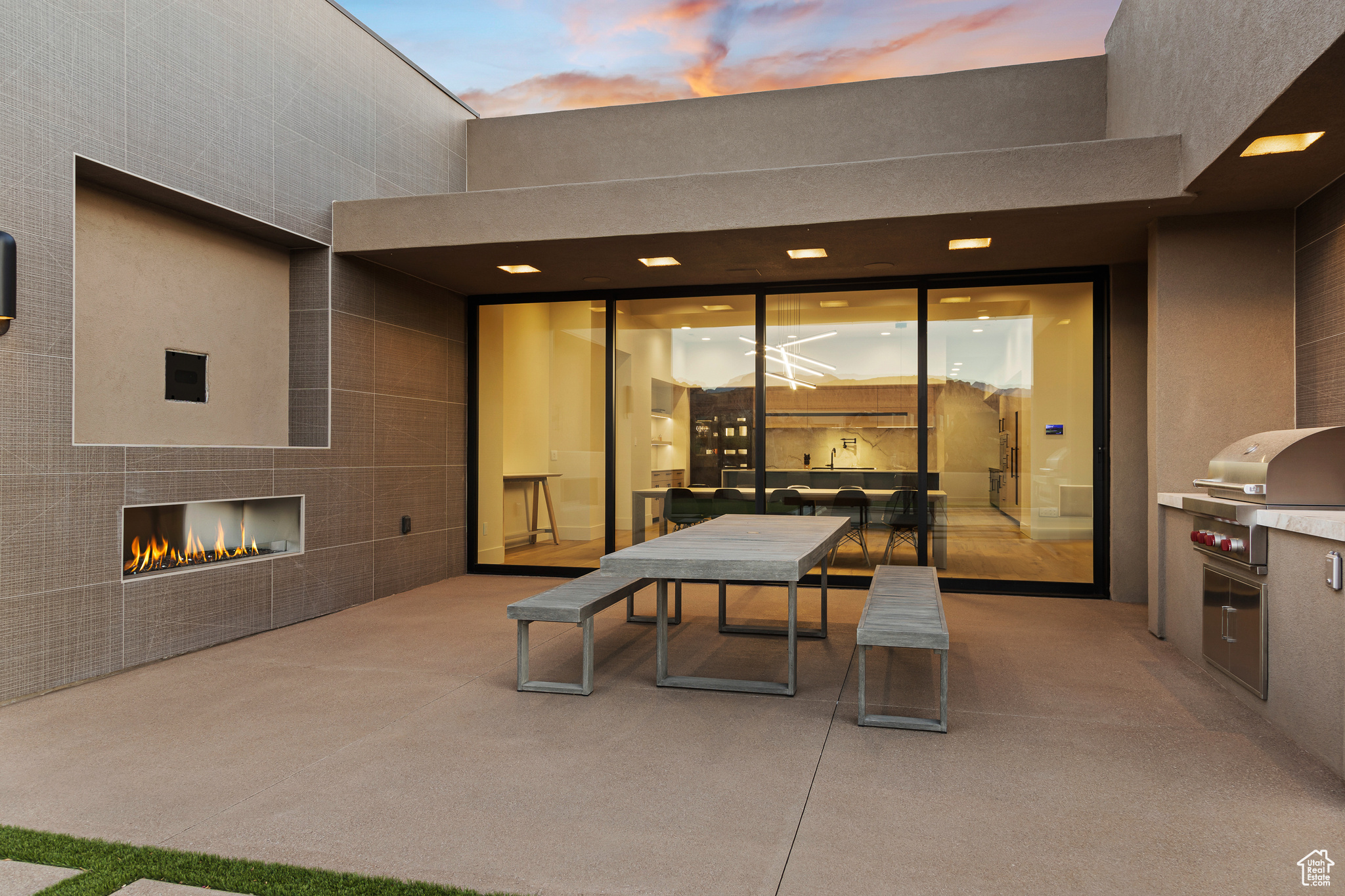 main property photo 77