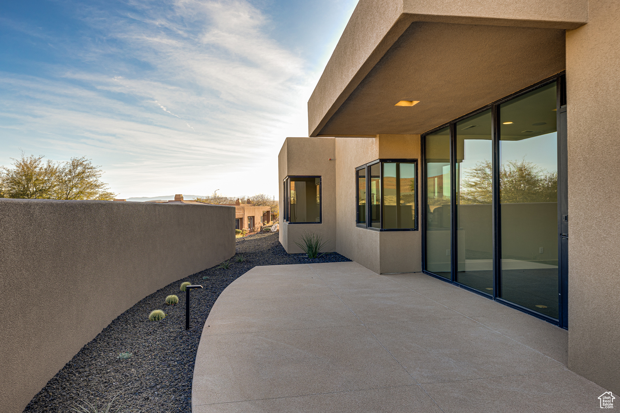 main property photo 79