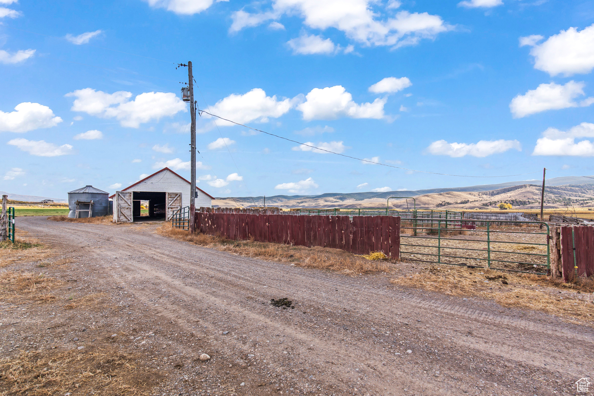 main property photo 7