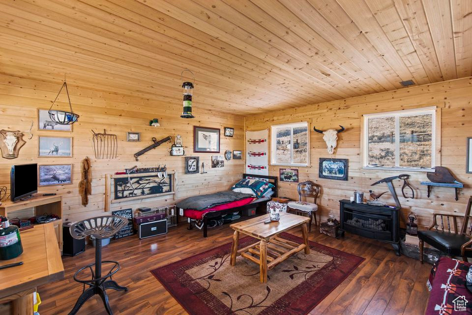 main property photo 15