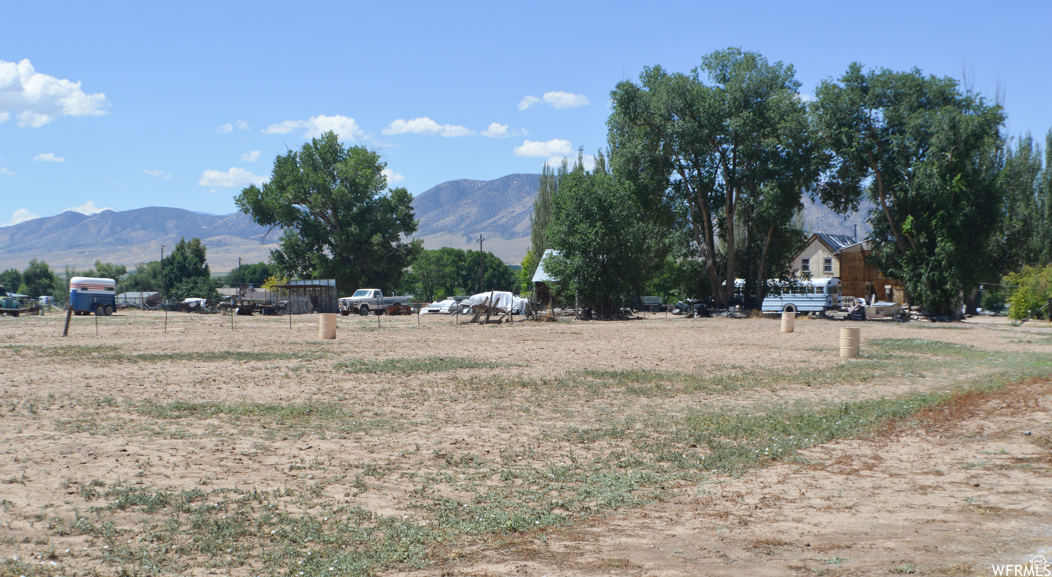 main property photo 13