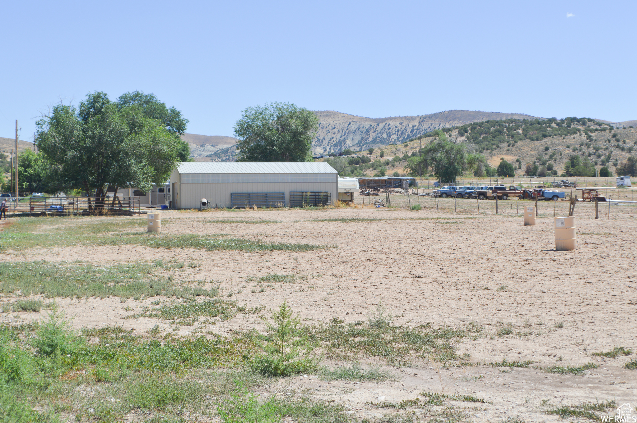 main property photo 16