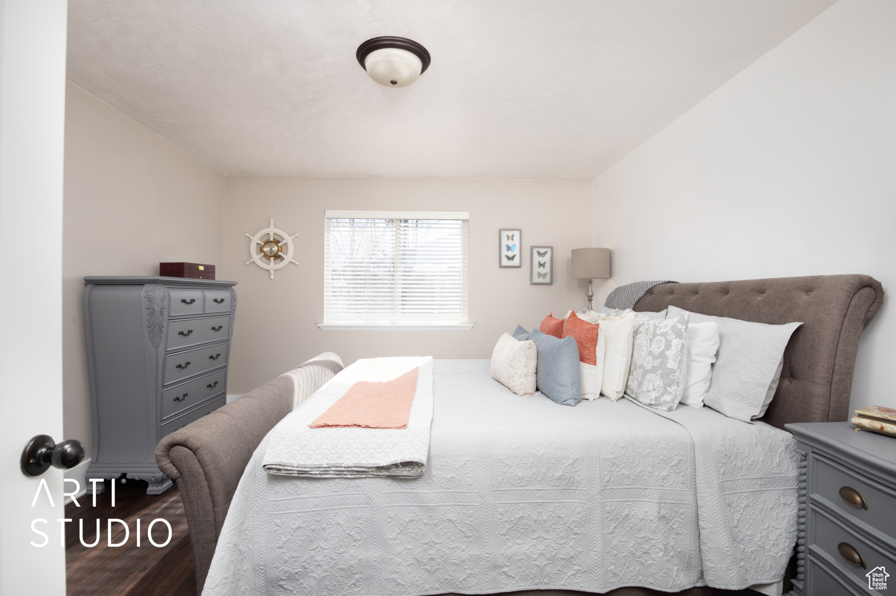 property viewer photo 15