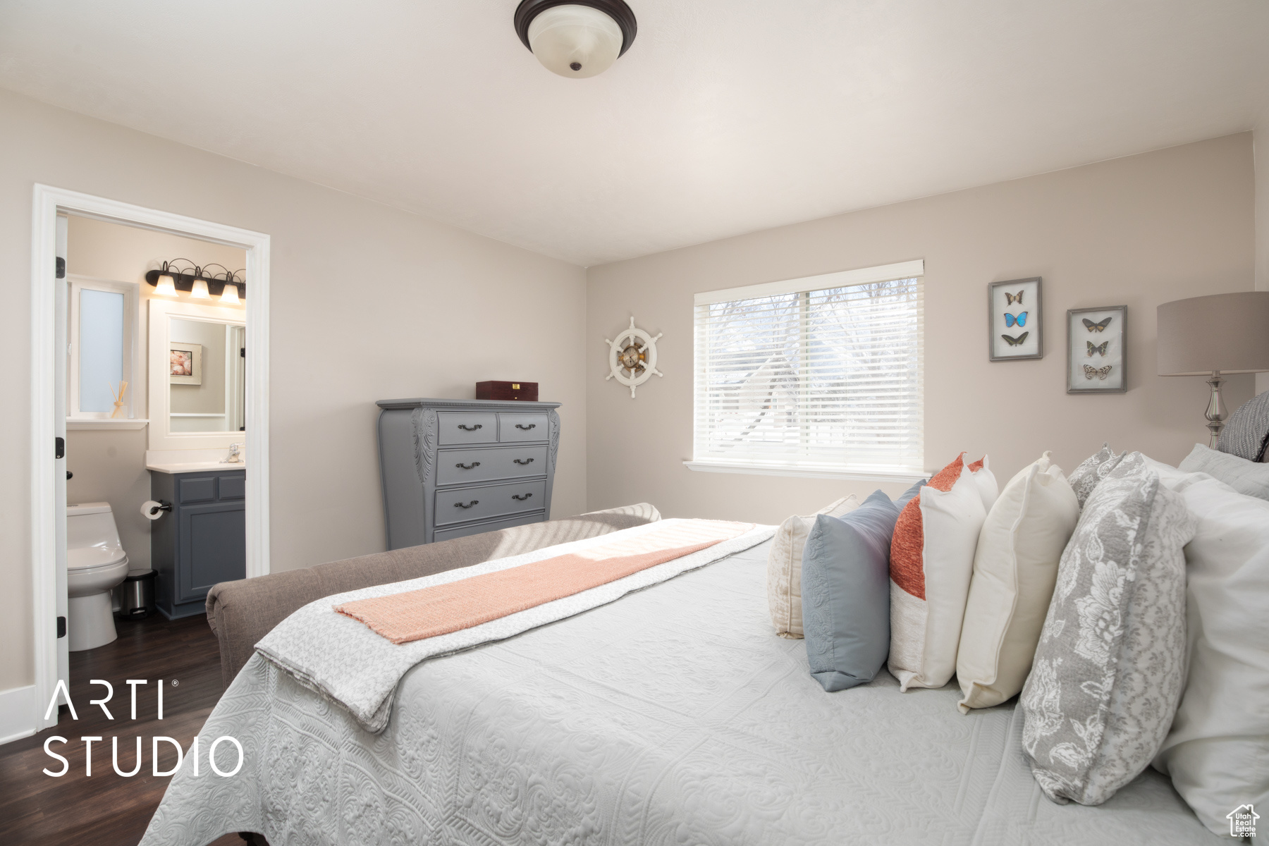 property viewer photo 16