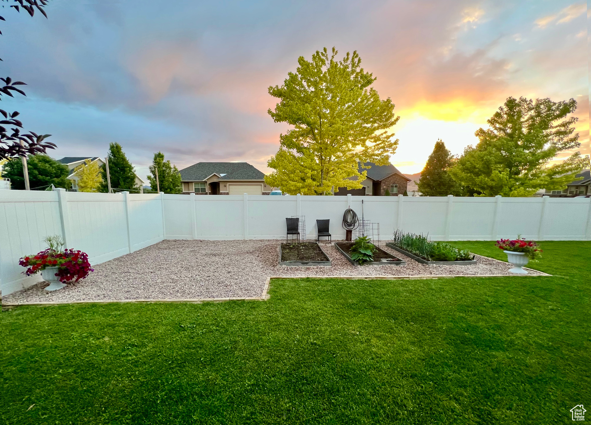 property viewer photo 35