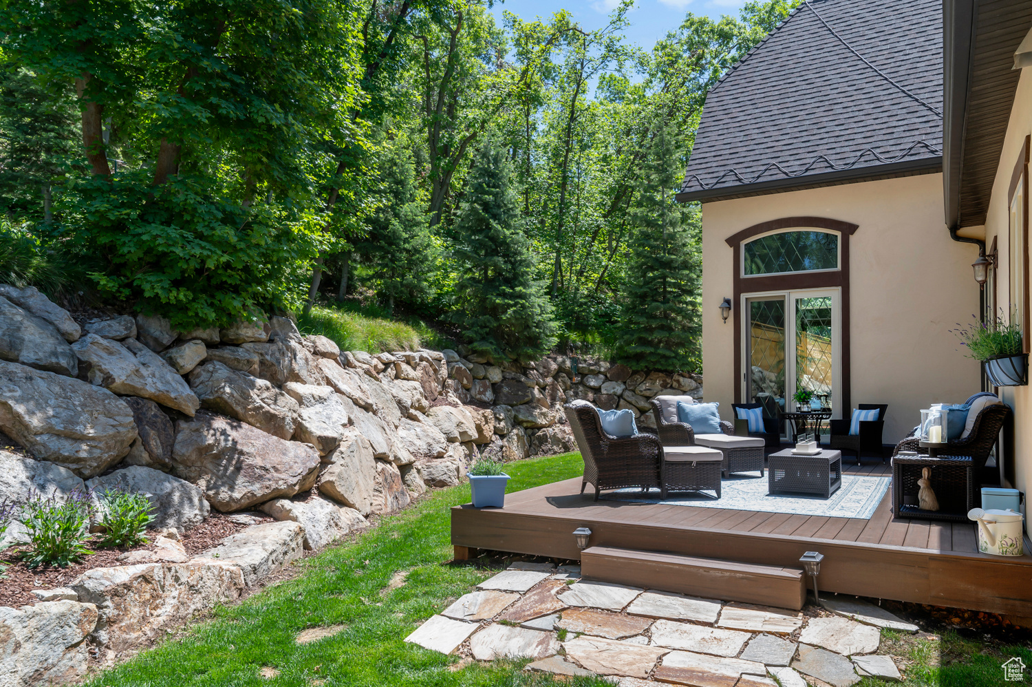 main property photo 60