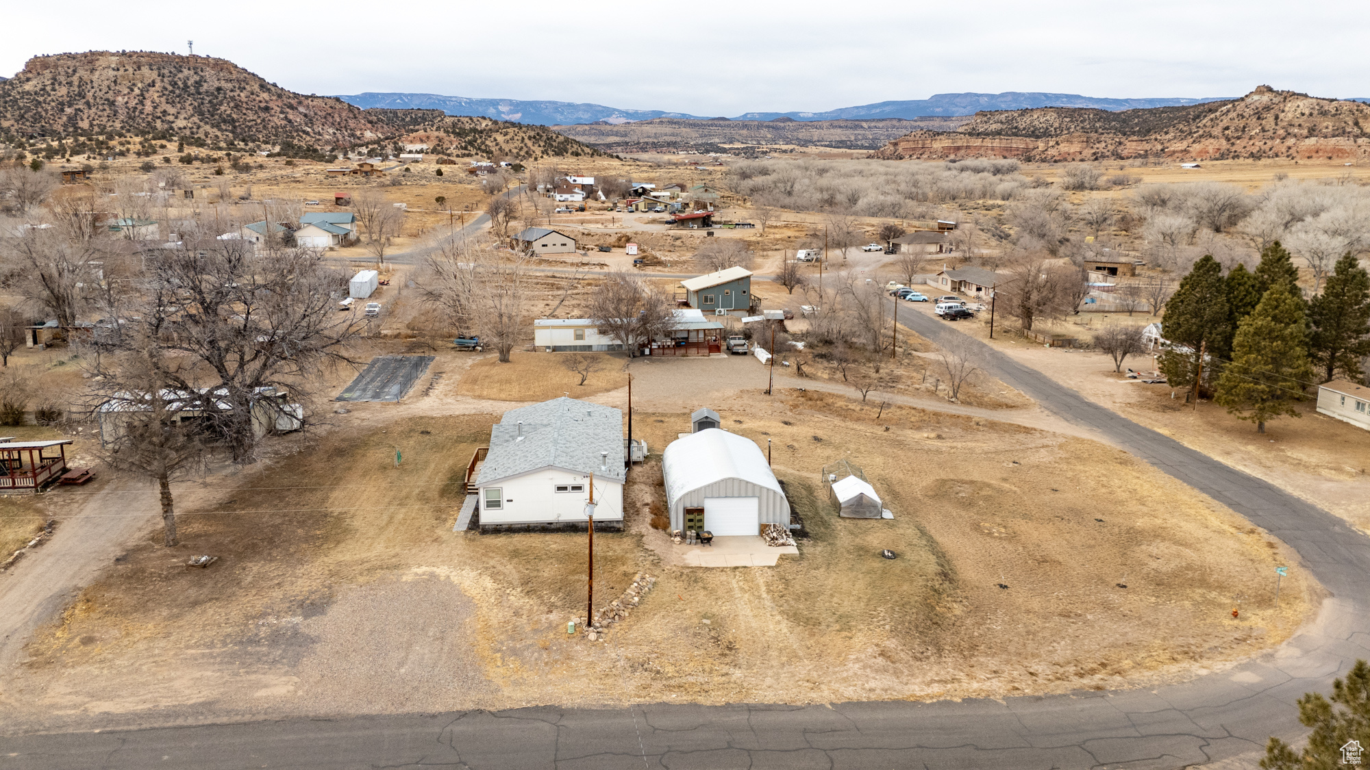 main property photo 35