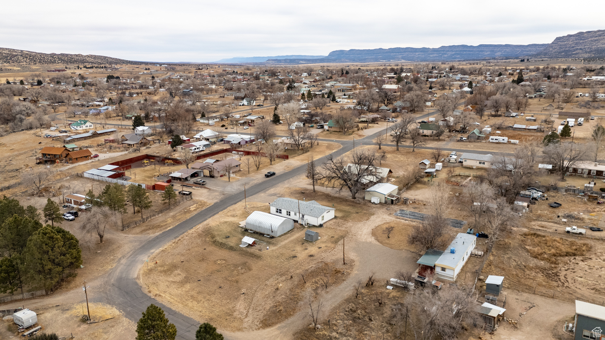 main property photo 38