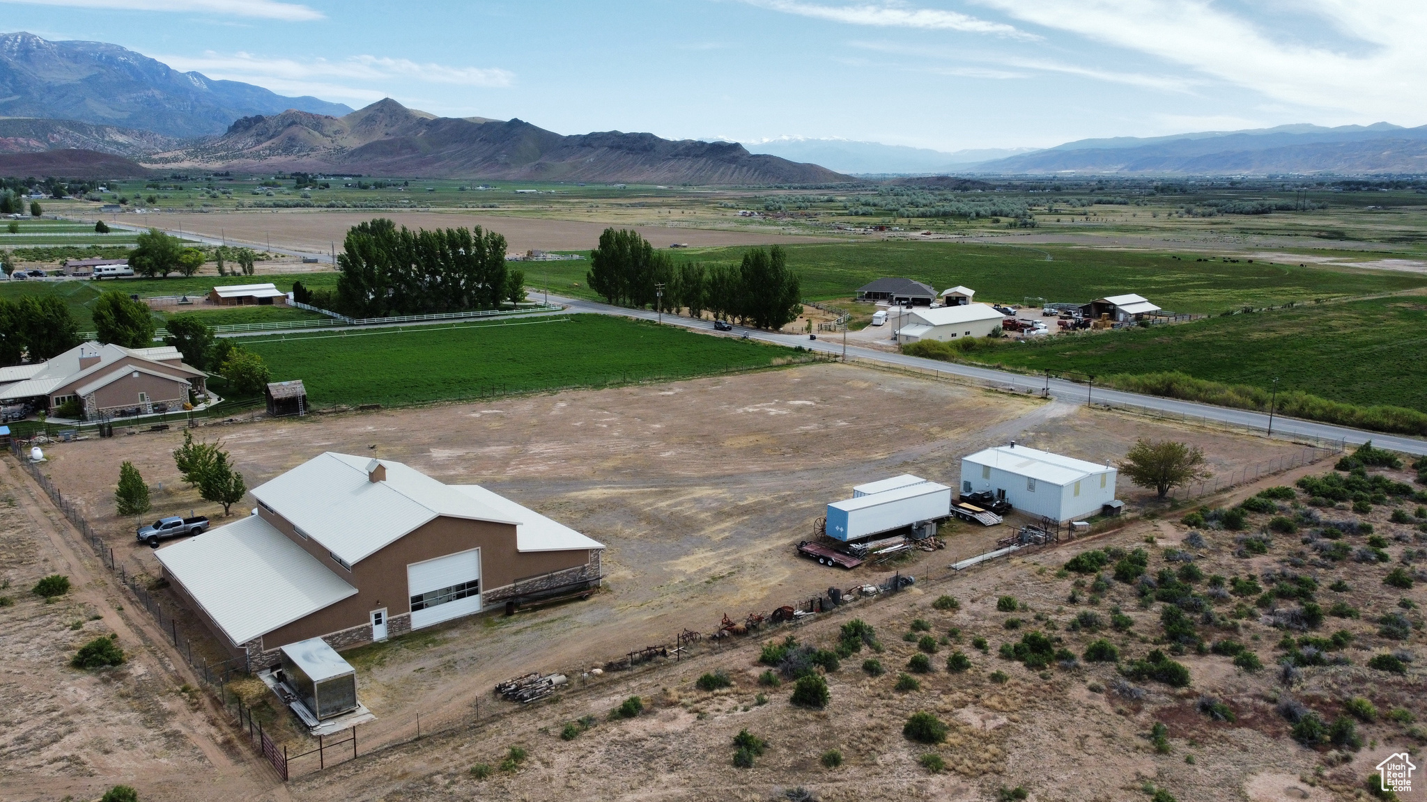 main property photo 35