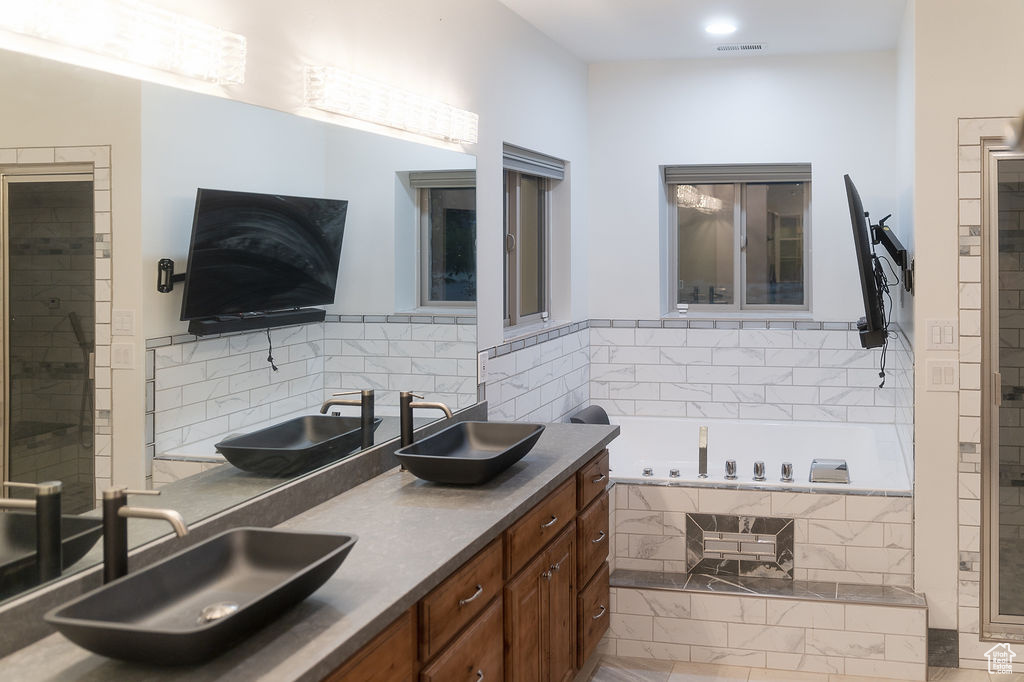 main property photo 60
