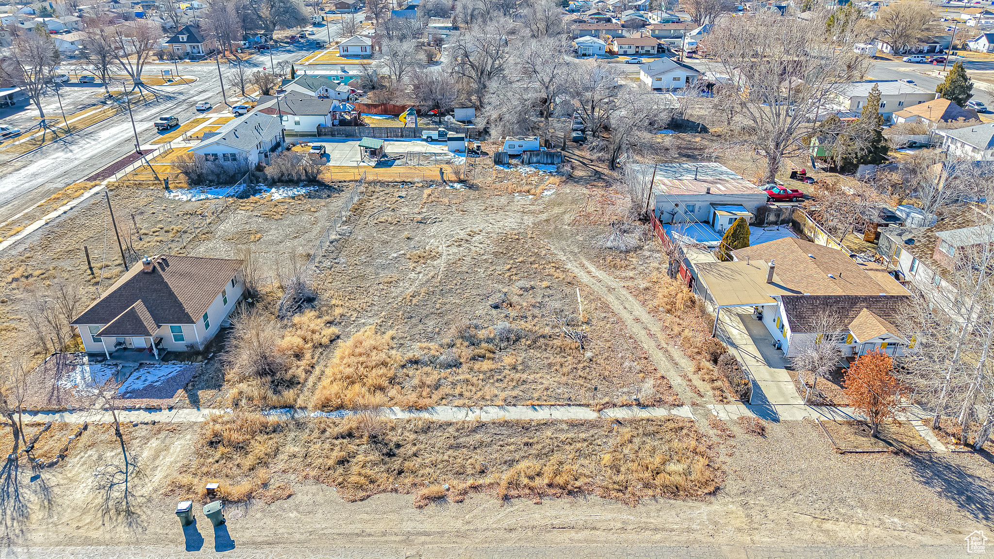 main property photo 10