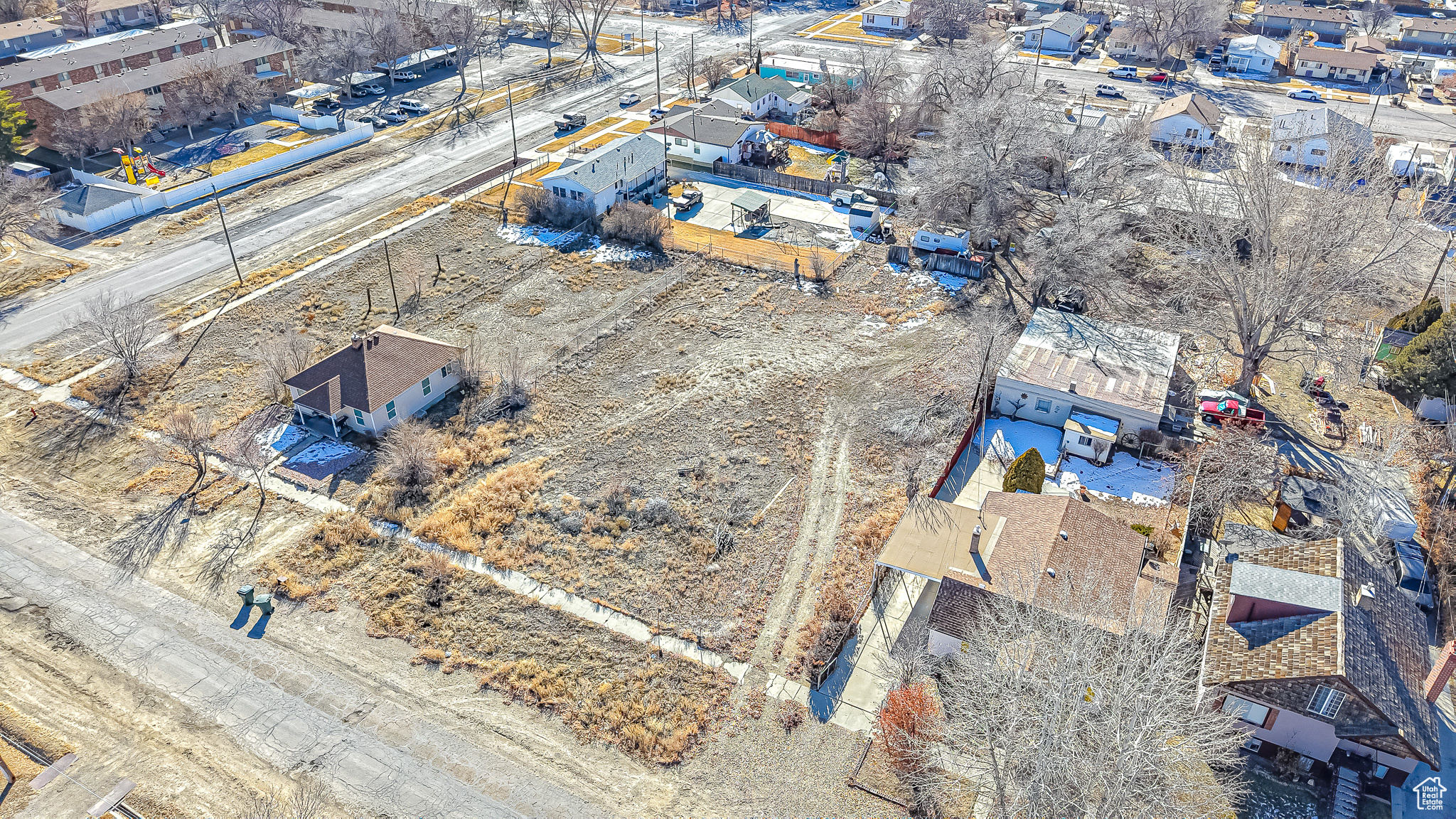 main property photo 21
