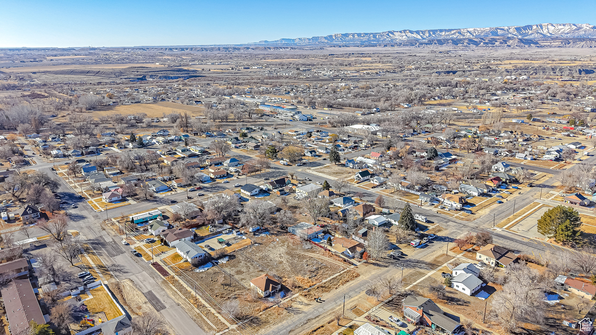 main property photo 26