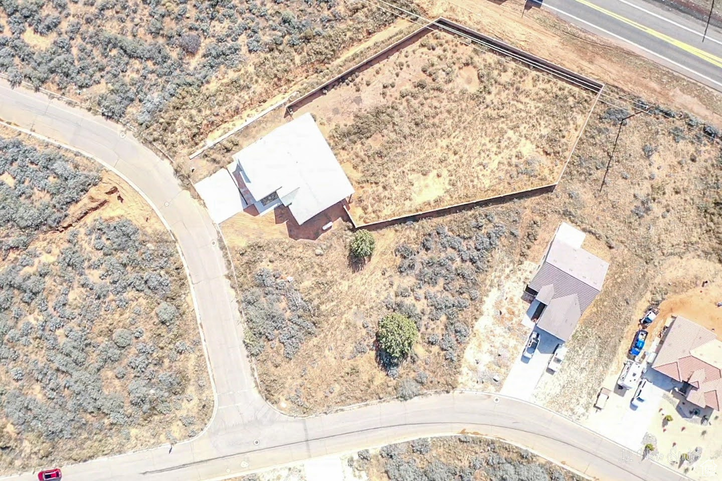 main property photo 3