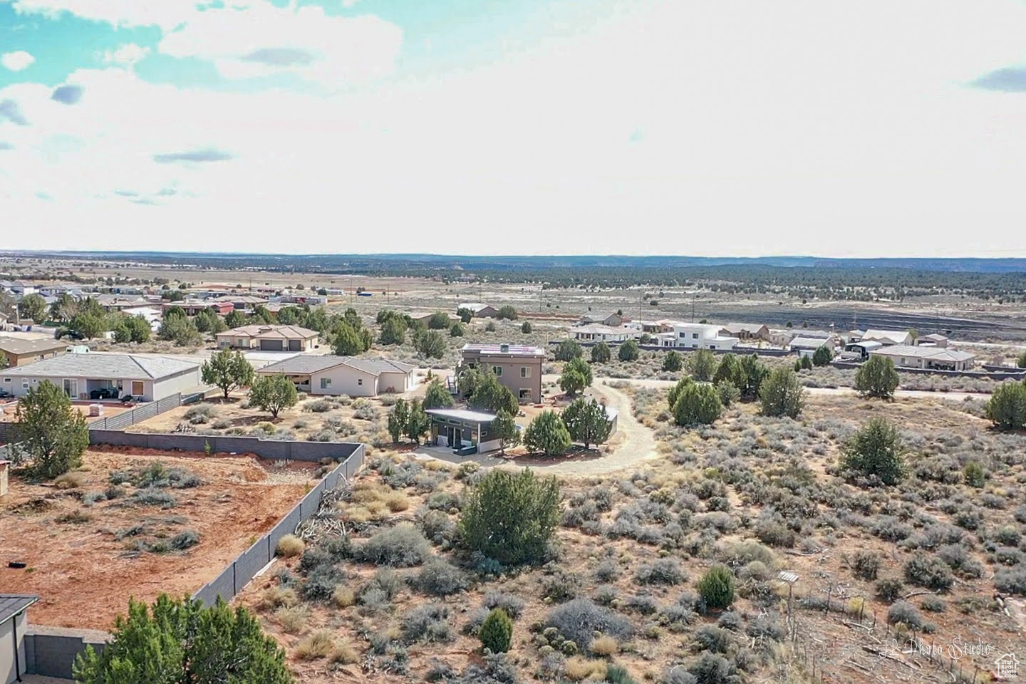 main property photo 6