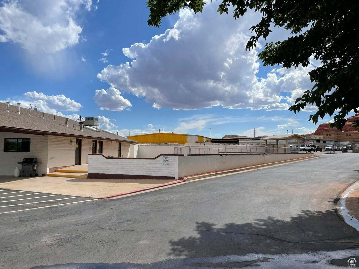 main property photo 15