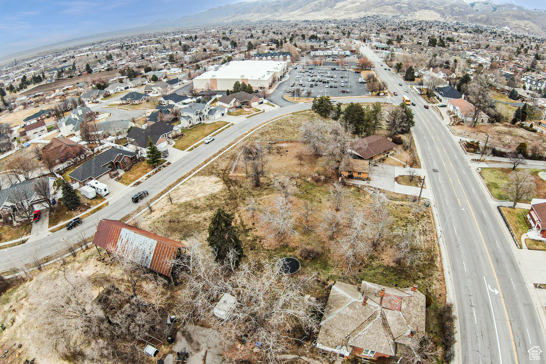 main property photo 13