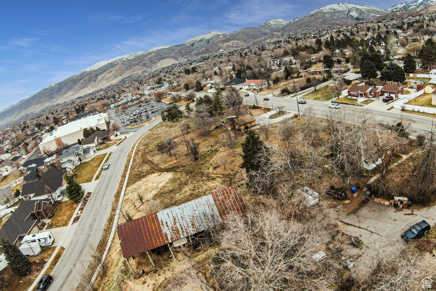 main property photo 23