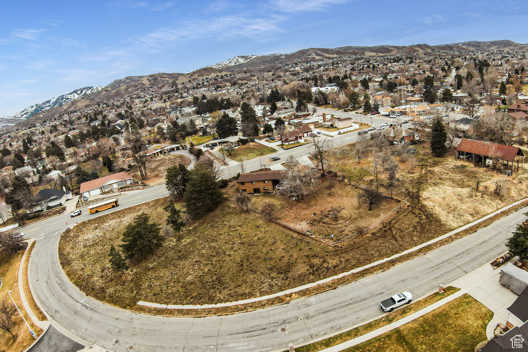 main property photo 5