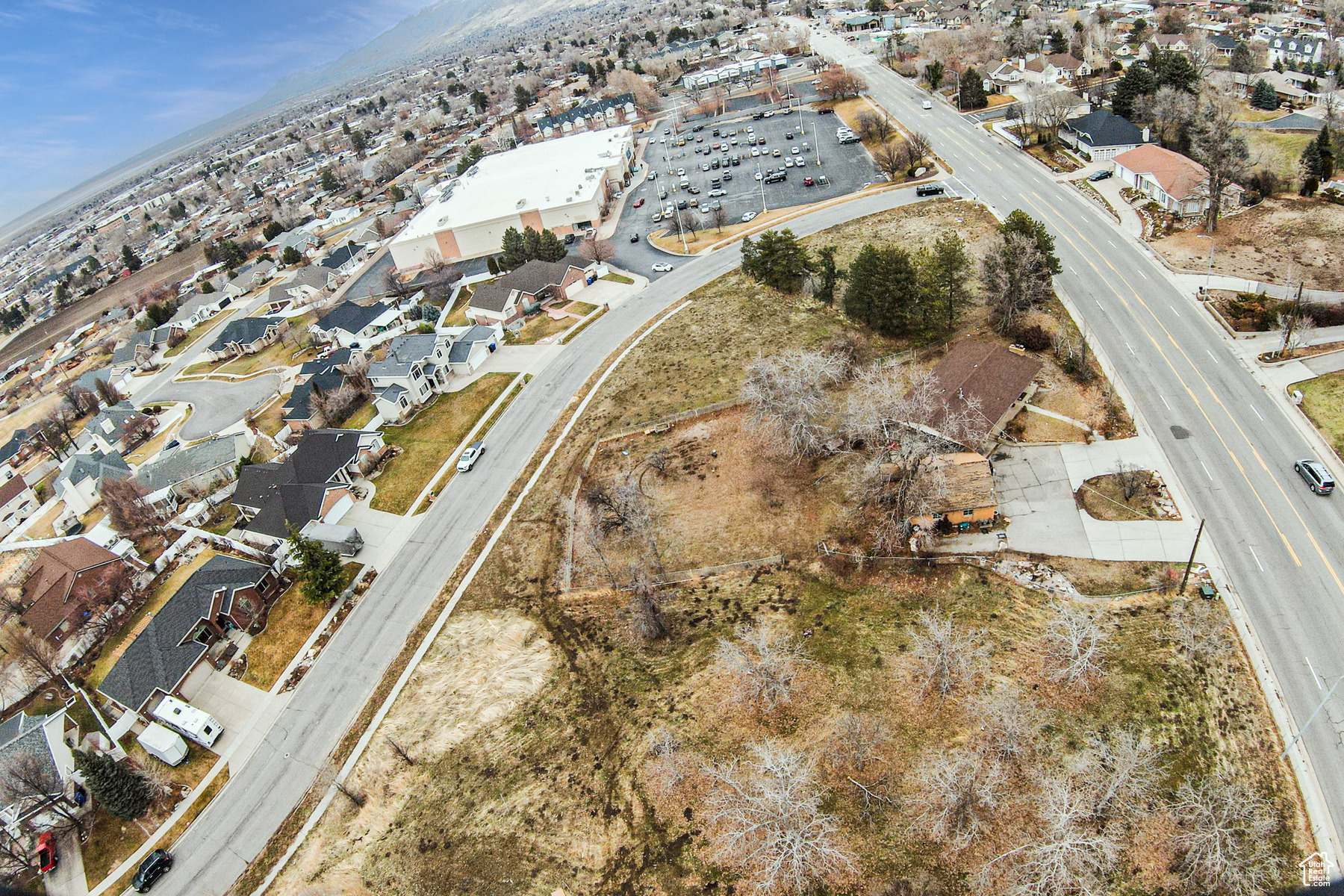 main property photo 8