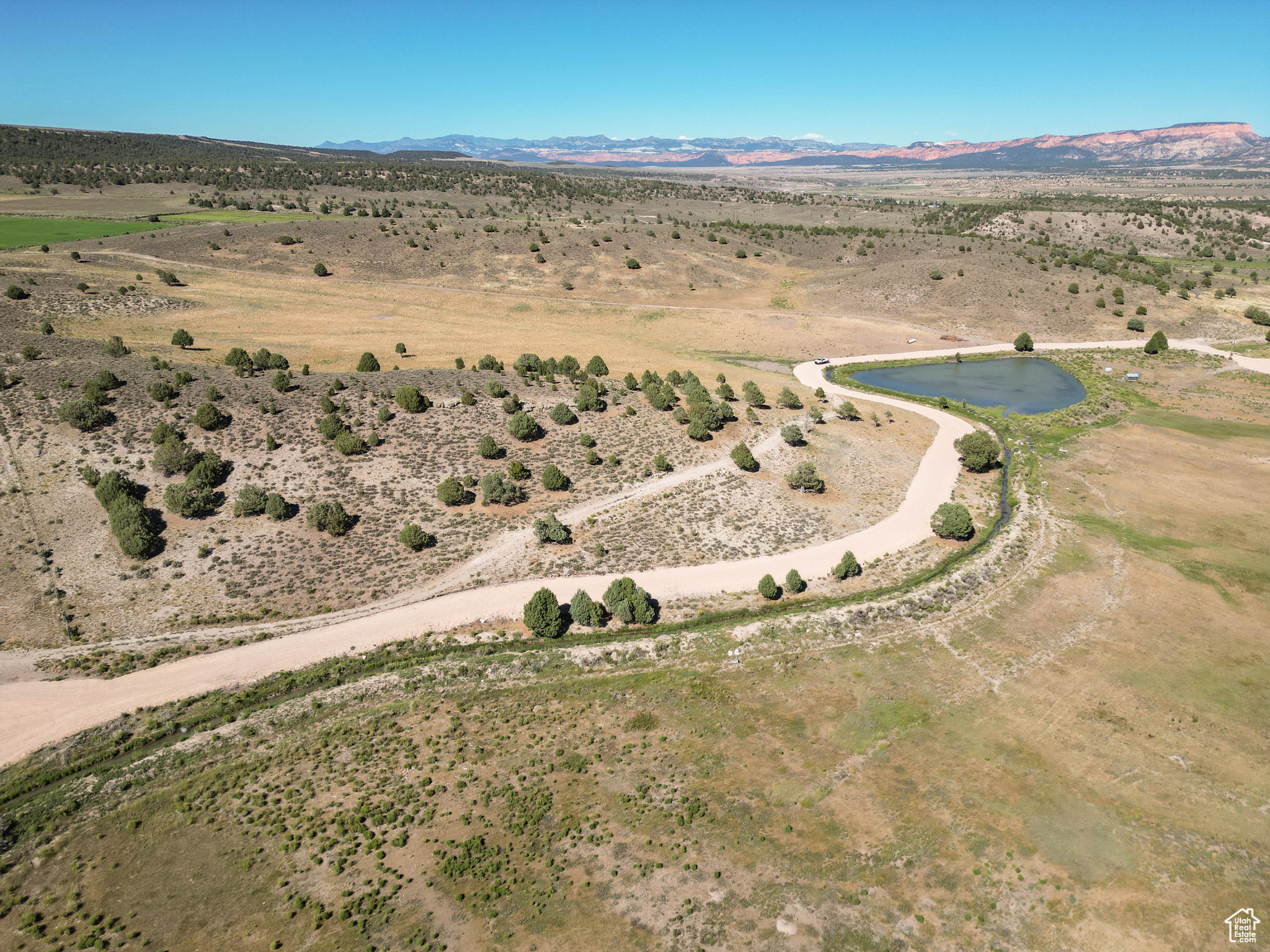 main property photo 13