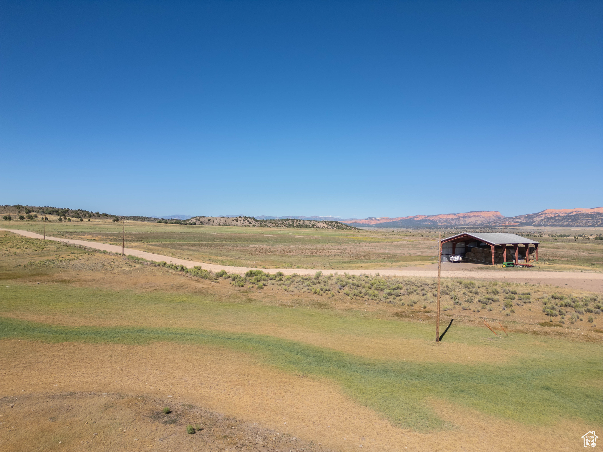 main property photo 7