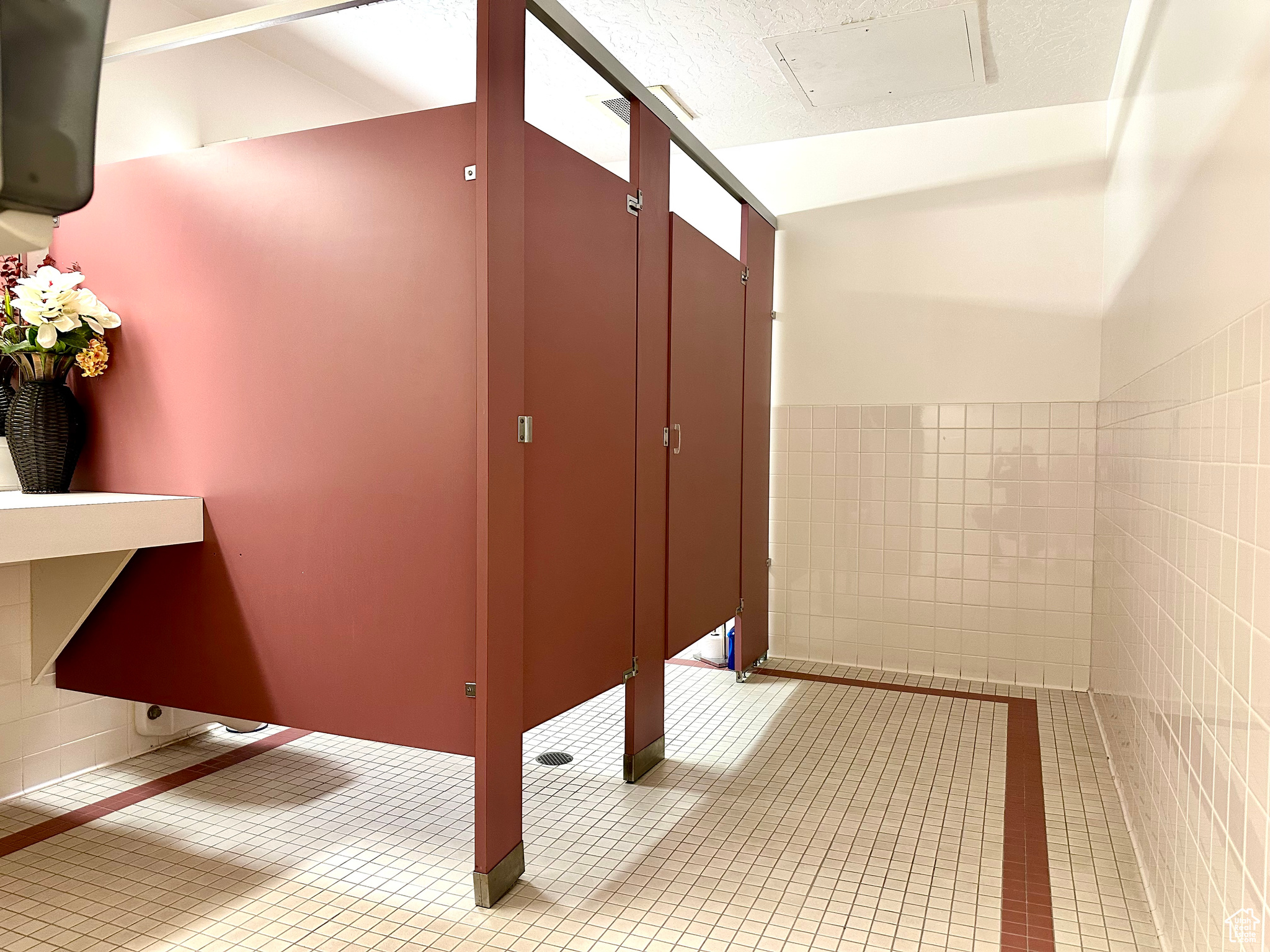 property viewer photo 31