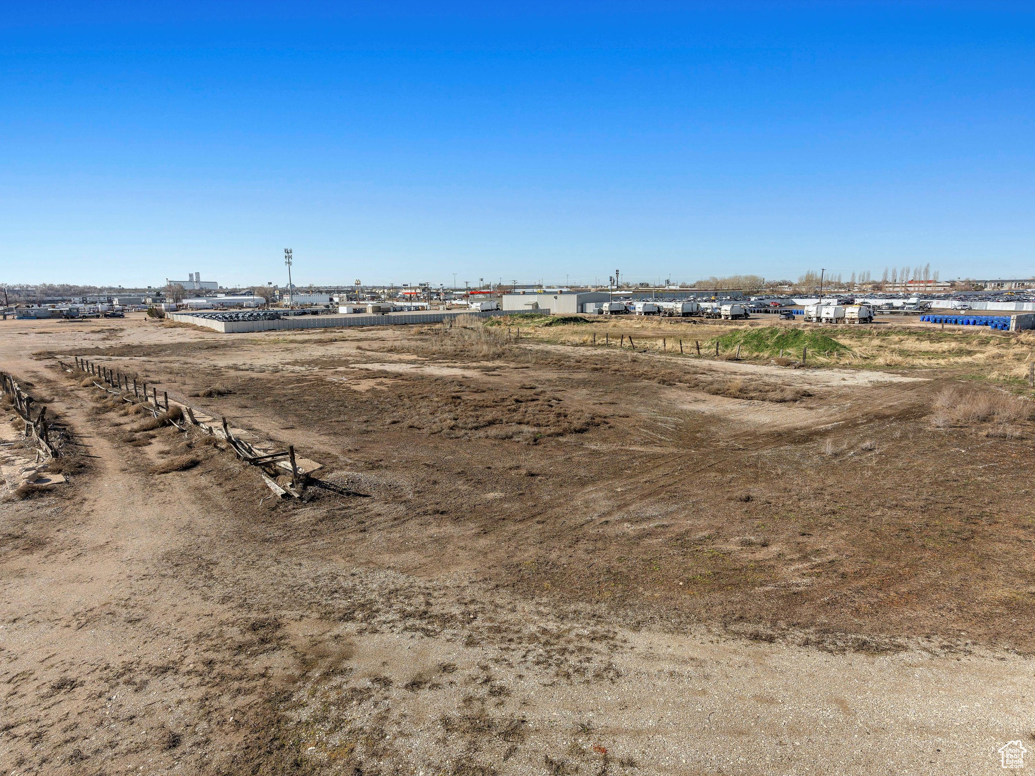main property photo 21