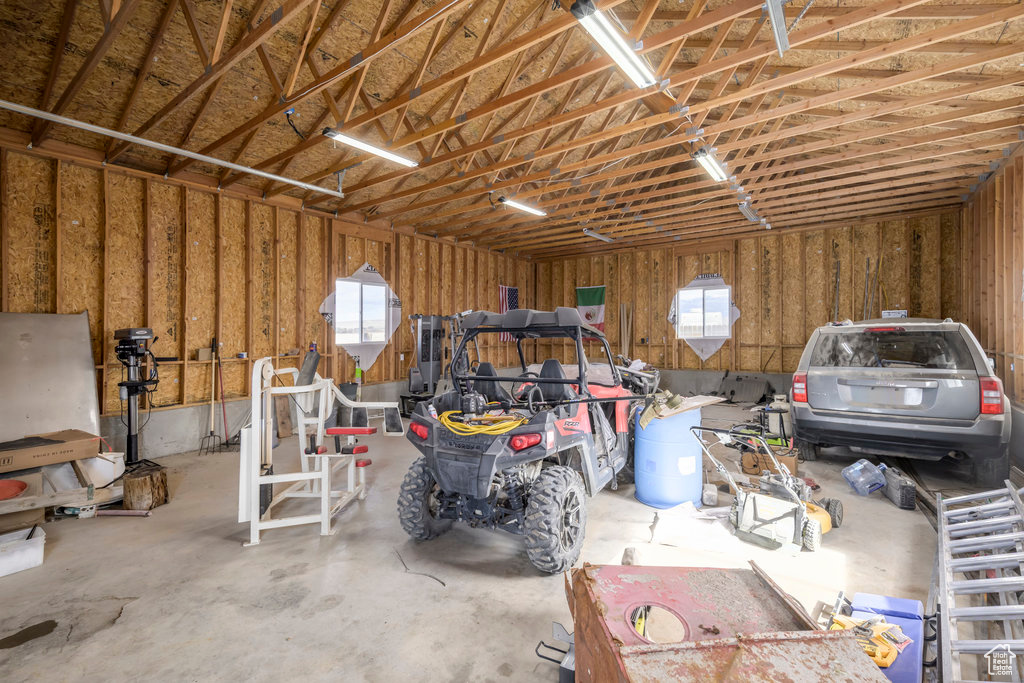 main property photo 11