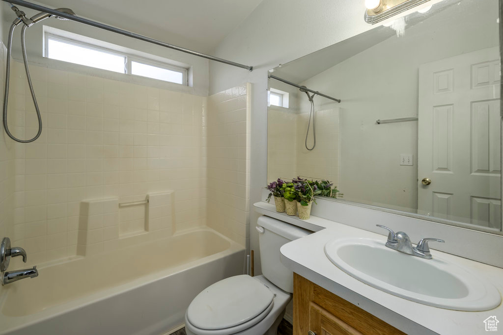 main property photo 9
