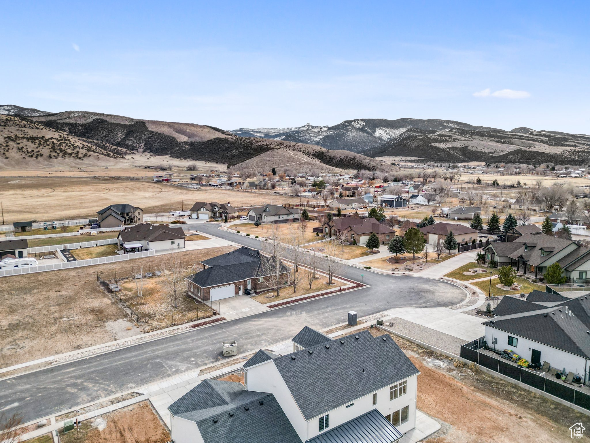 main property photo 18