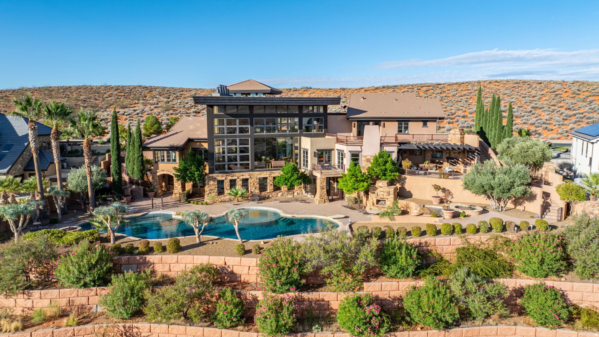 main property photo 16