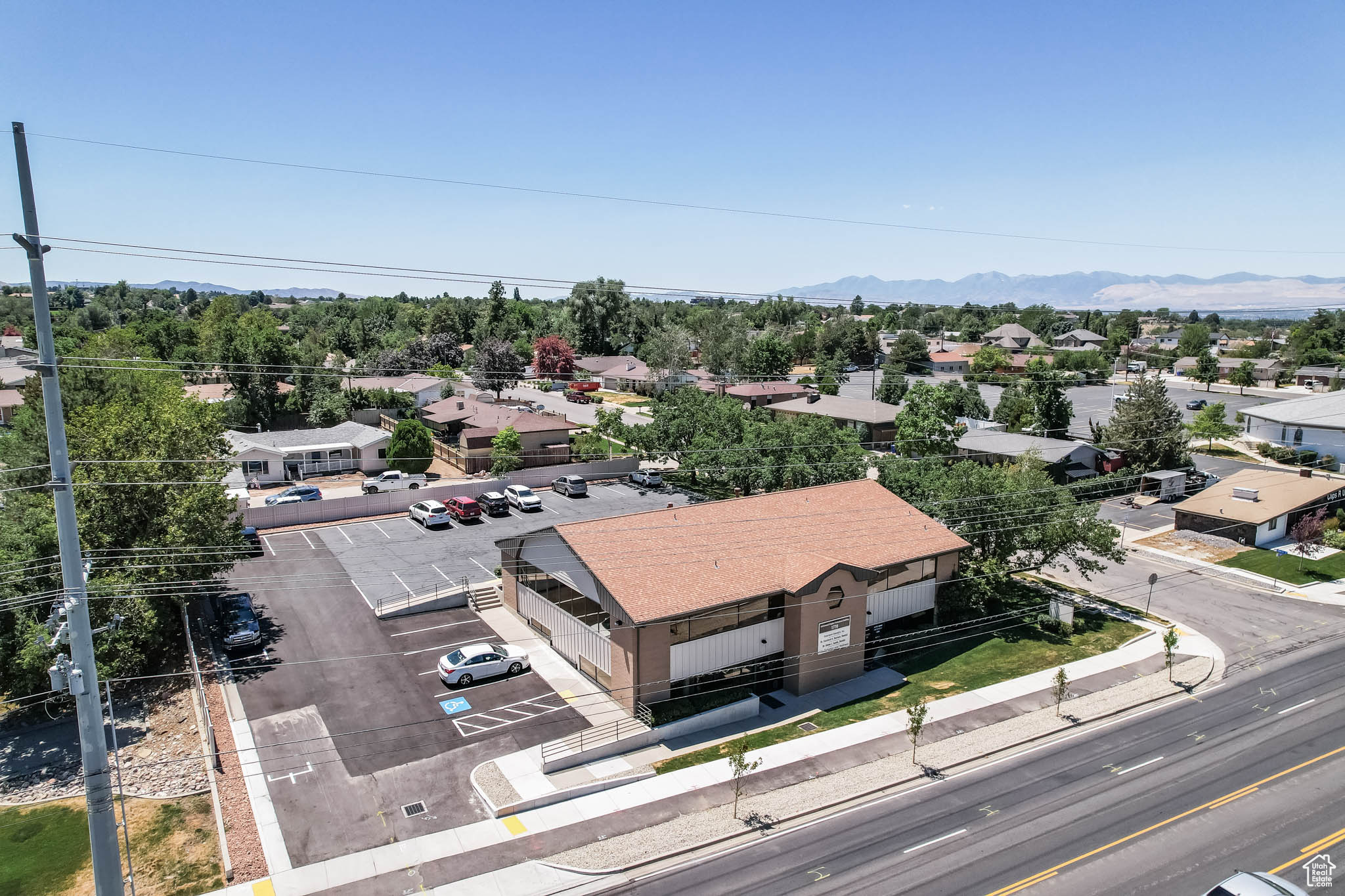 main property photo 17