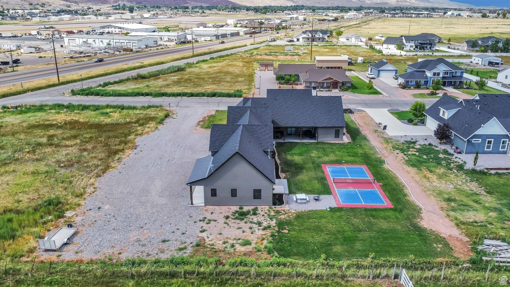 main property photo 51