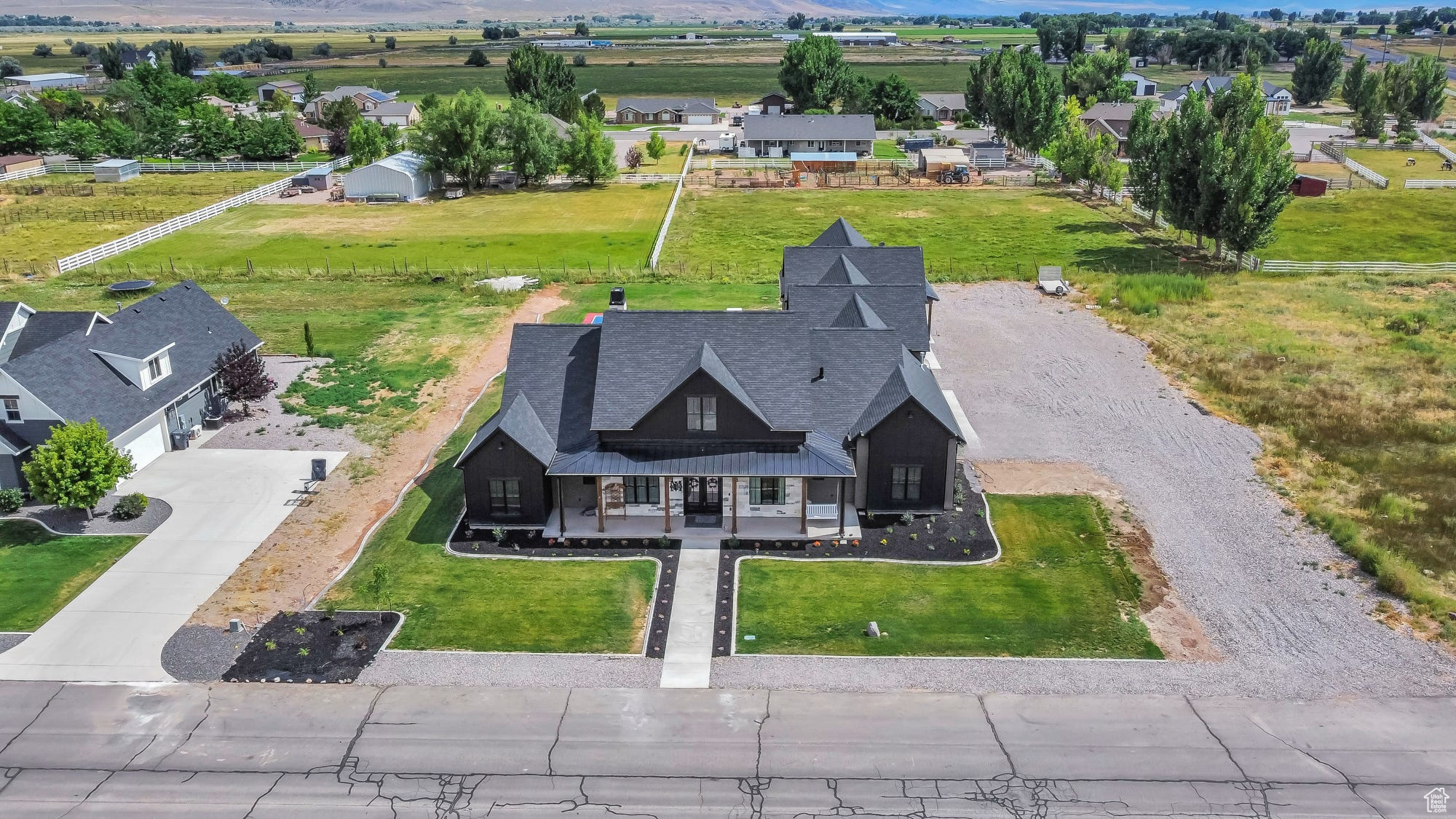 main property photo 58