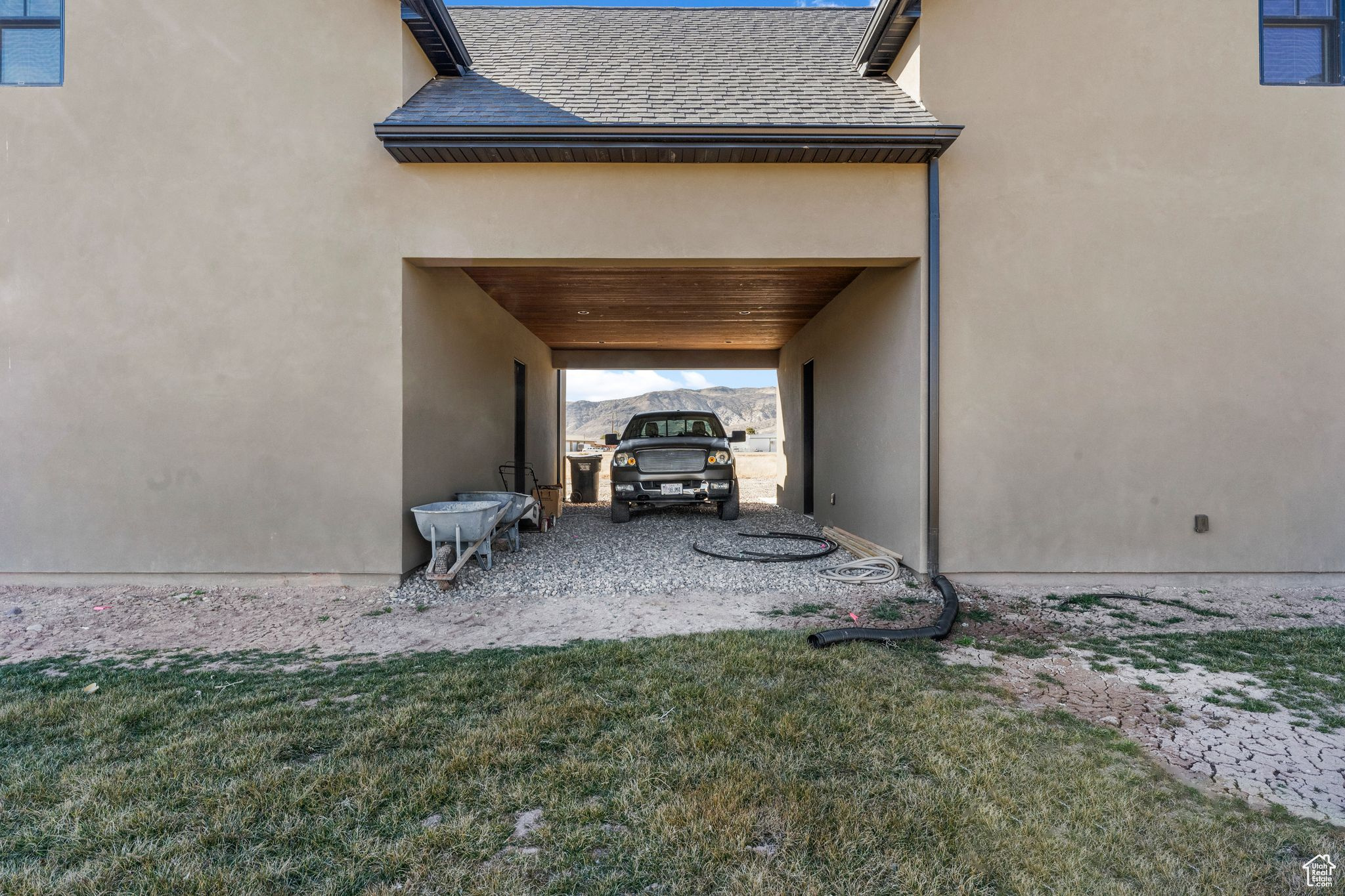 main property photo 59