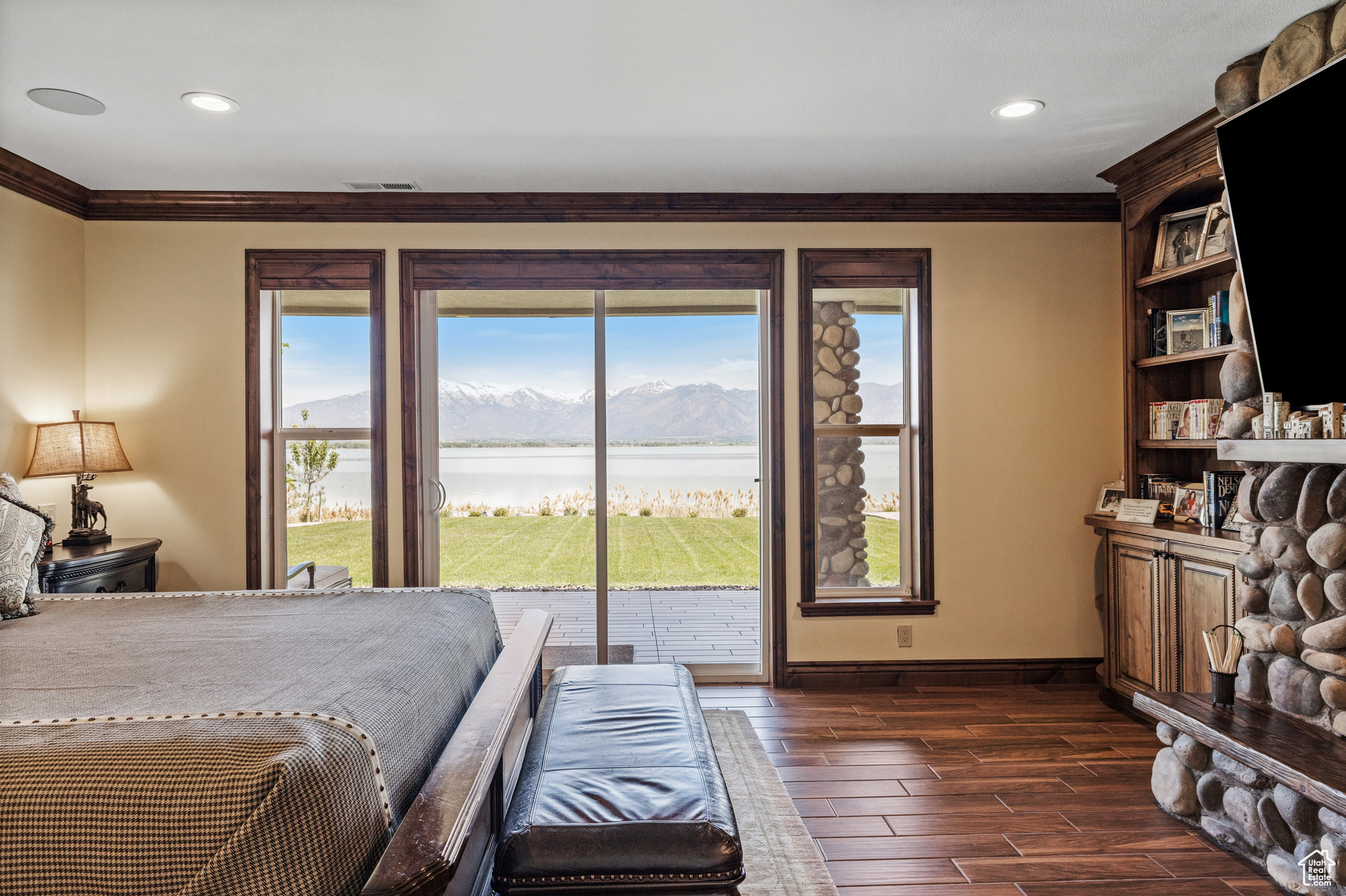 main property photo 47