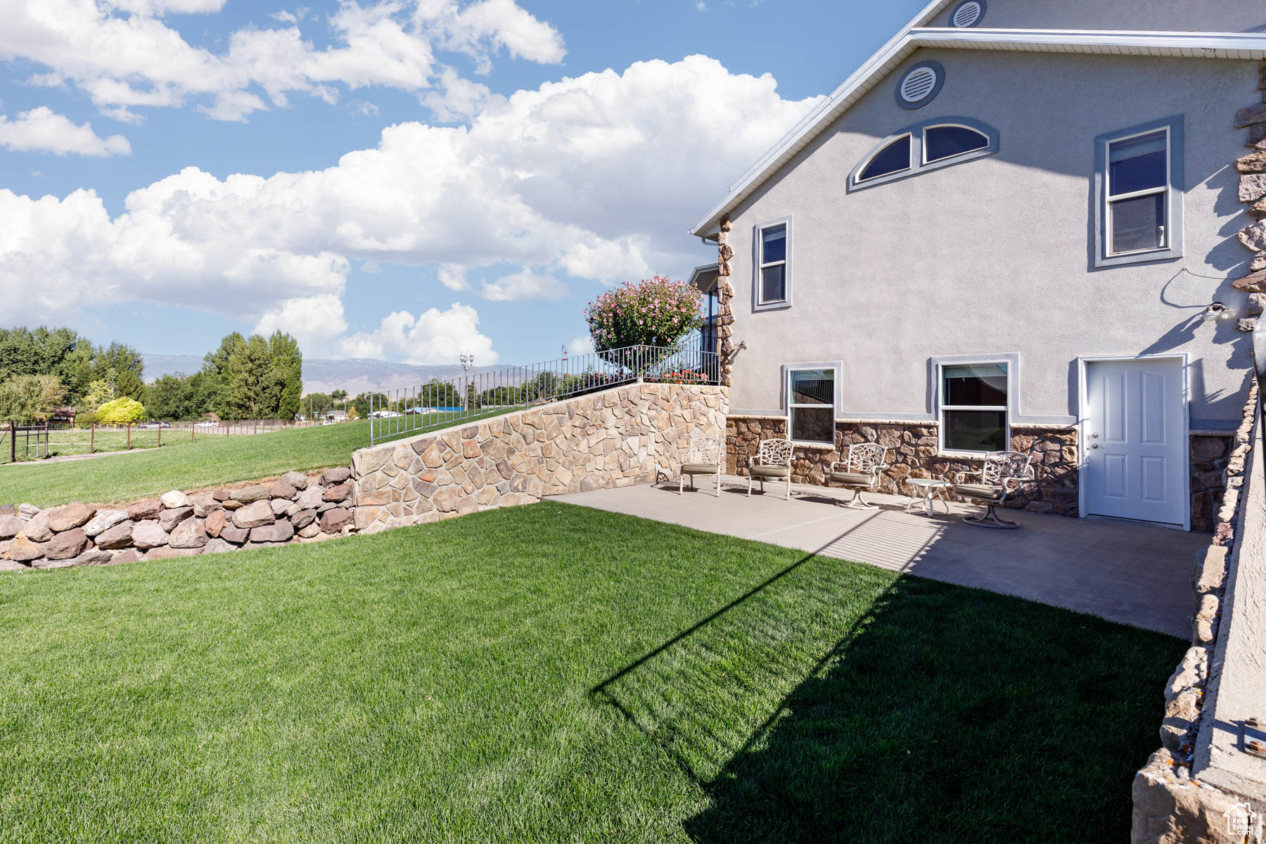 main property photo 74