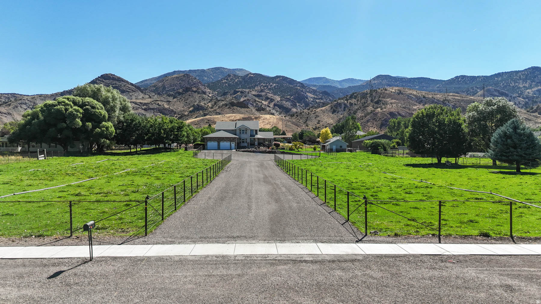 main property photo 90